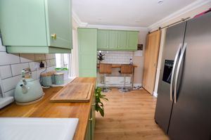 Kitchen- click for photo gallery